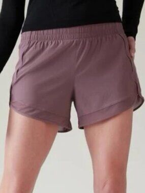 Athleta Mesh Racher Short - 4" - M